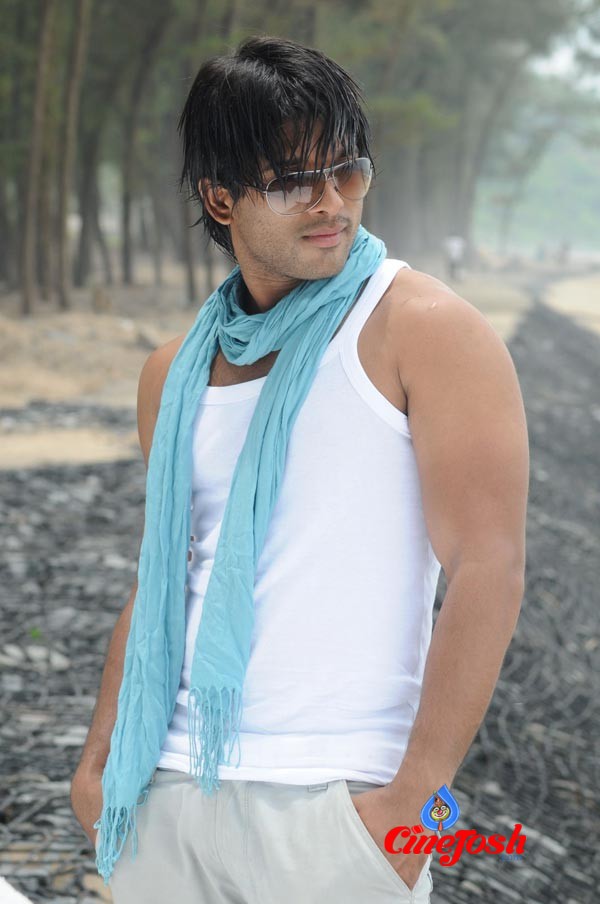 Arya2 Movie Stills - Allu Arjun, Kajal Agarwal, Navadeep - 3 / 29 photos